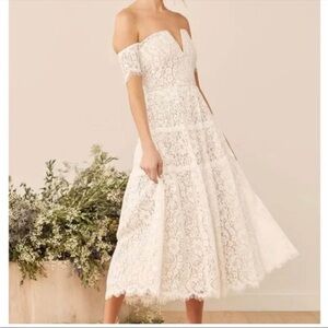 Small Lulu’s lace white midi dress